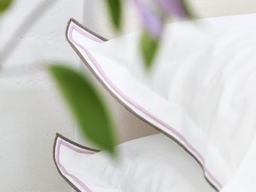 DESIGNERS GUILD Bettwäsche ASTOR NUTMEG & DUSTY PINK, Kissenbezug 40 x 80